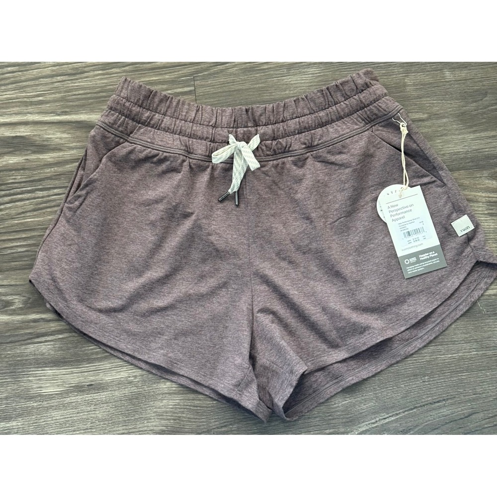 SOLD
performance short 2.0 size small NWT huckleberry Heather sold out
